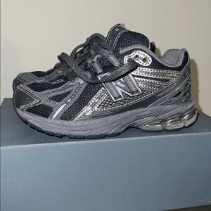 New Balance Black and Gray Performance Sneakers